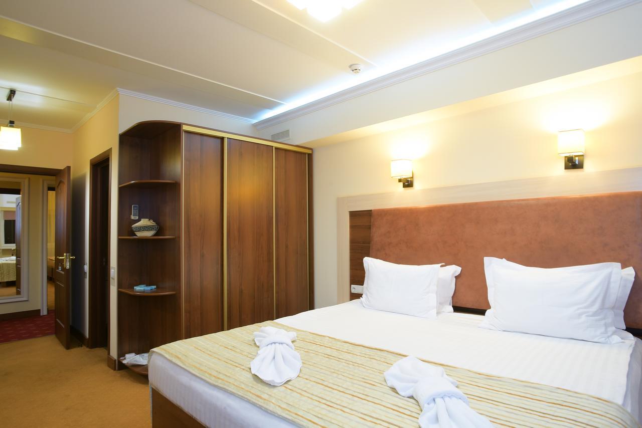 7 Sky Hotel Klinicheskaya Street Κίεβο Εξωτερικό φωτογραφία