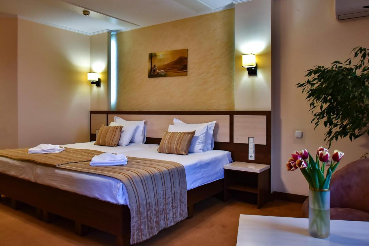 7 Sky Hotel Klinicheskaya Street Κίεβο Εξωτερικό φωτογραφία